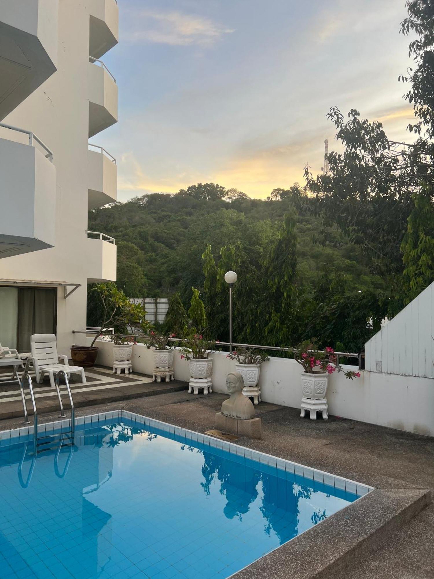 The Monaco Residence Pattaya Ngoại thất bức ảnh