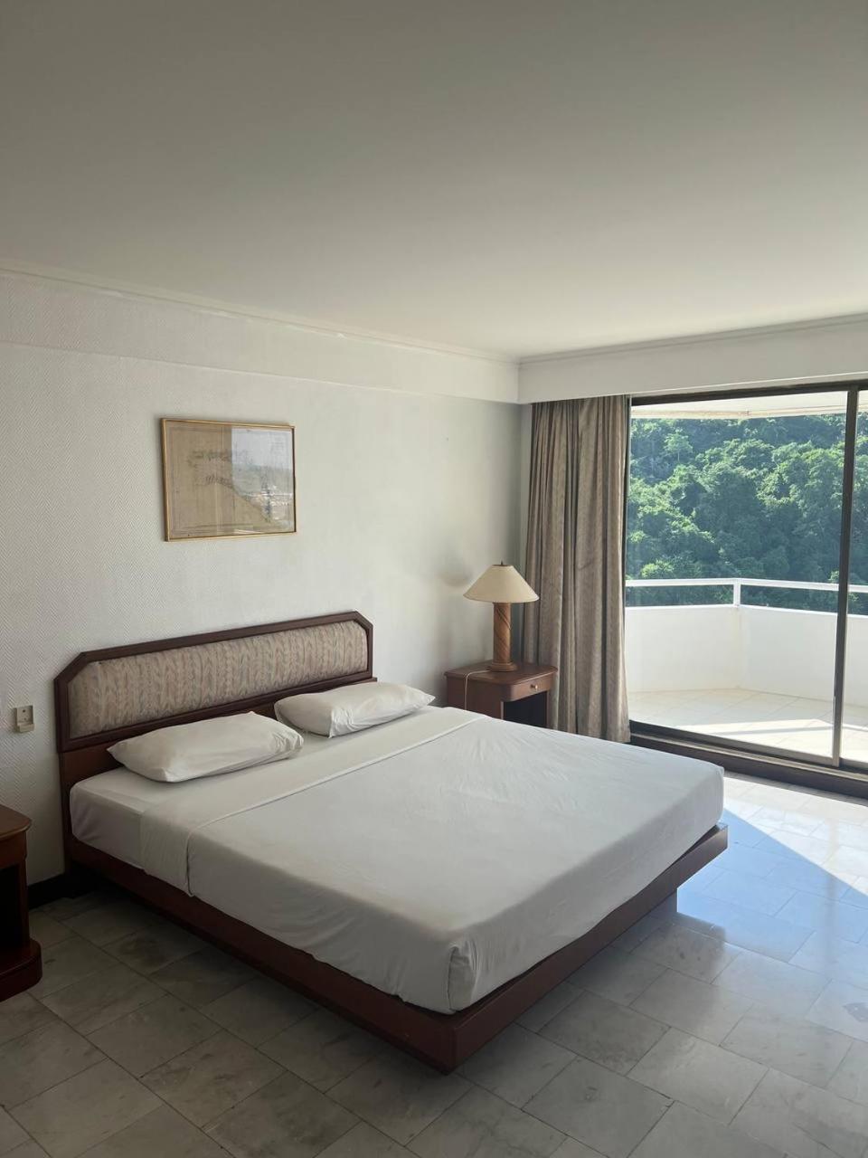 The Monaco Residence Pattaya Ngoại thất bức ảnh