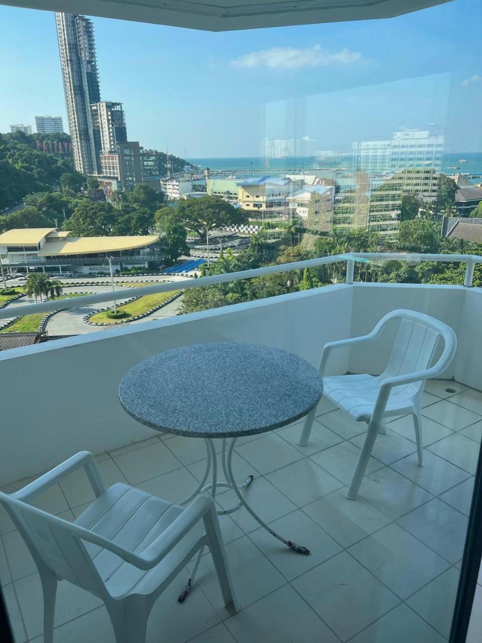 The Monaco Residence Pattaya Ngoại thất bức ảnh