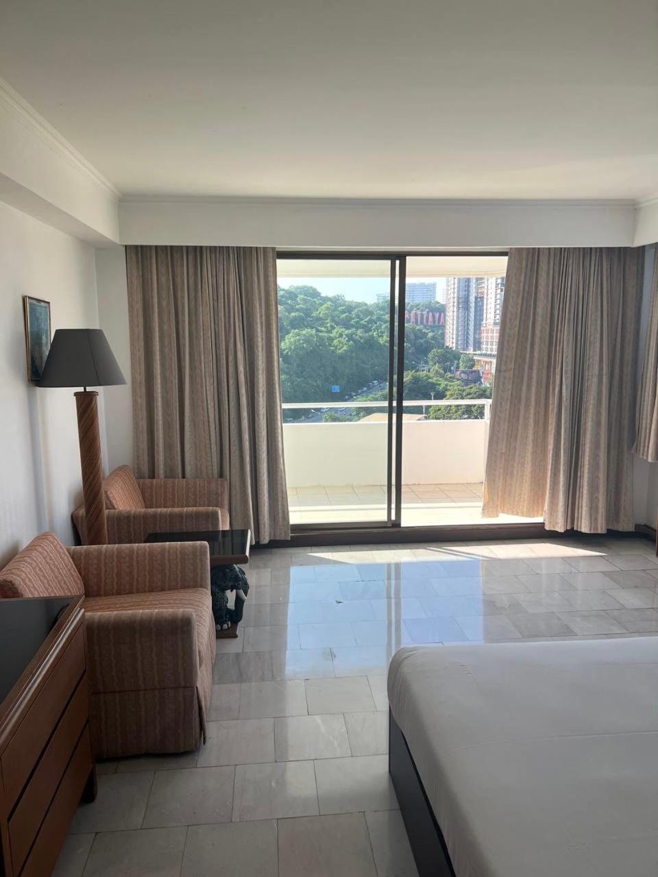 The Monaco Residence Pattaya Ngoại thất bức ảnh