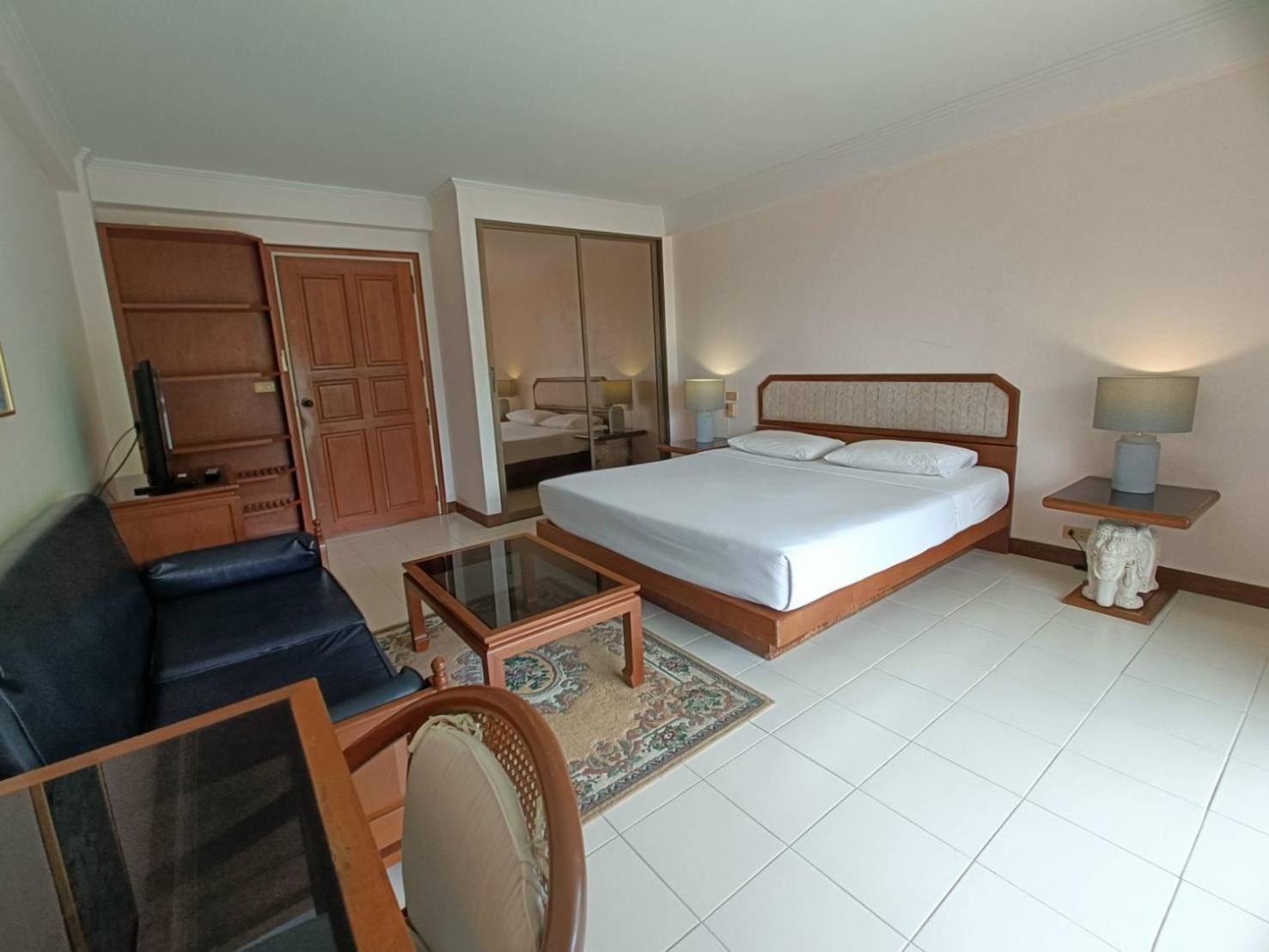The Monaco Residence Pattaya Ngoại thất bức ảnh