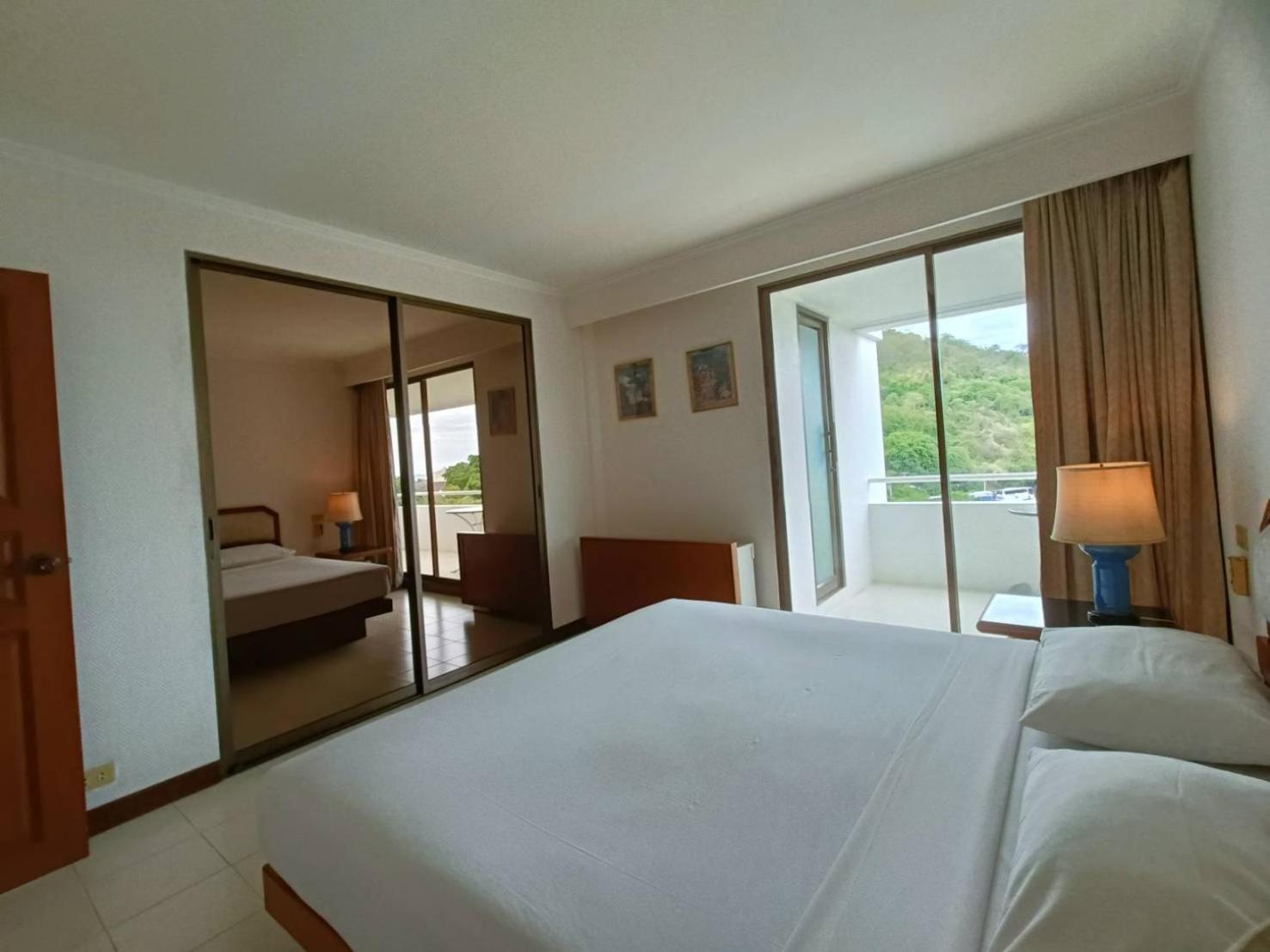 The Monaco Residence Pattaya Ngoại thất bức ảnh
