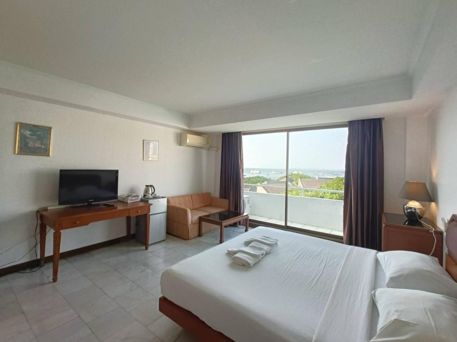 The Monaco Residence Pattaya Ngoại thất bức ảnh