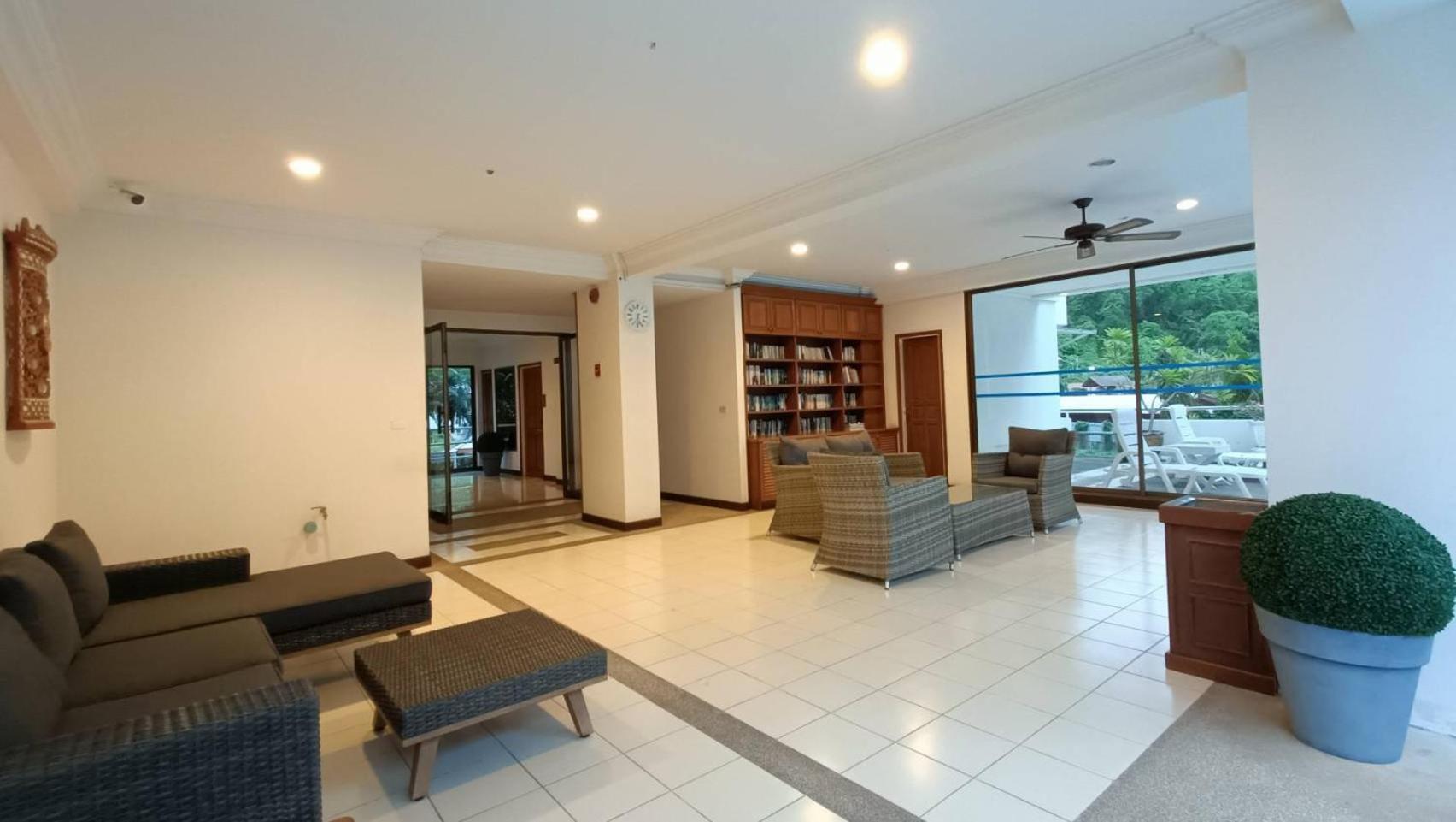 The Monaco Residence Pattaya Ngoại thất bức ảnh